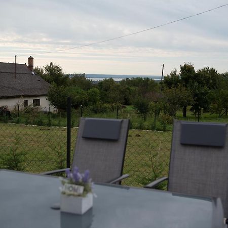 Bridgiet Home Apartman Cserszegtomaj Exterior foto